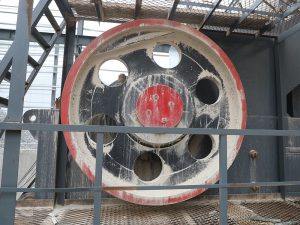 Raymond mill inlet powder spraying cause analysis