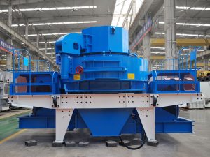 Medium-sized B7150SE crusher for sale