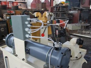 Simple & compound swing jaw crusher