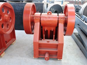 How to maintain the stone sand making machine