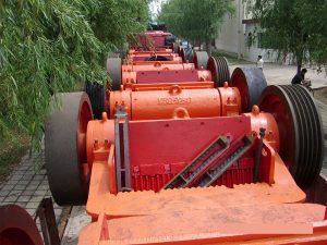 What kind of materials is the 2412 jaw crusher suitable for?