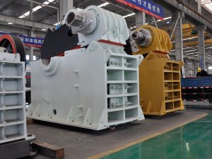 Counterattack crusher inspection work