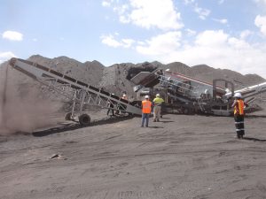 Stone crushing production line how to configure the most reasonable