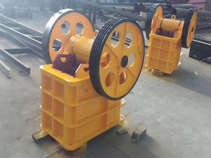 Crawler-Mounted Mobile Rubble Recy-cling Plant Screening & Sifting Unit