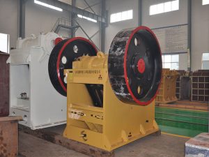 Rock and Iron Ore Crusher Machines for Sale